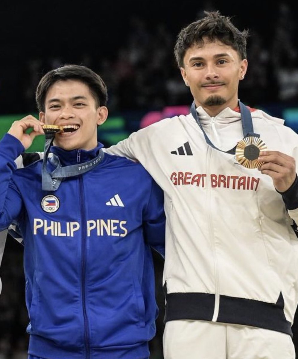guardyonki's tweet photo. I have never seen a 2 person podium 😭🥺🥹 congrats carlos yulo, jake jarman and everyone under 3rd place #Gymnastics #ArtisticGymnastics https://t.co/MRVTlwY5NT