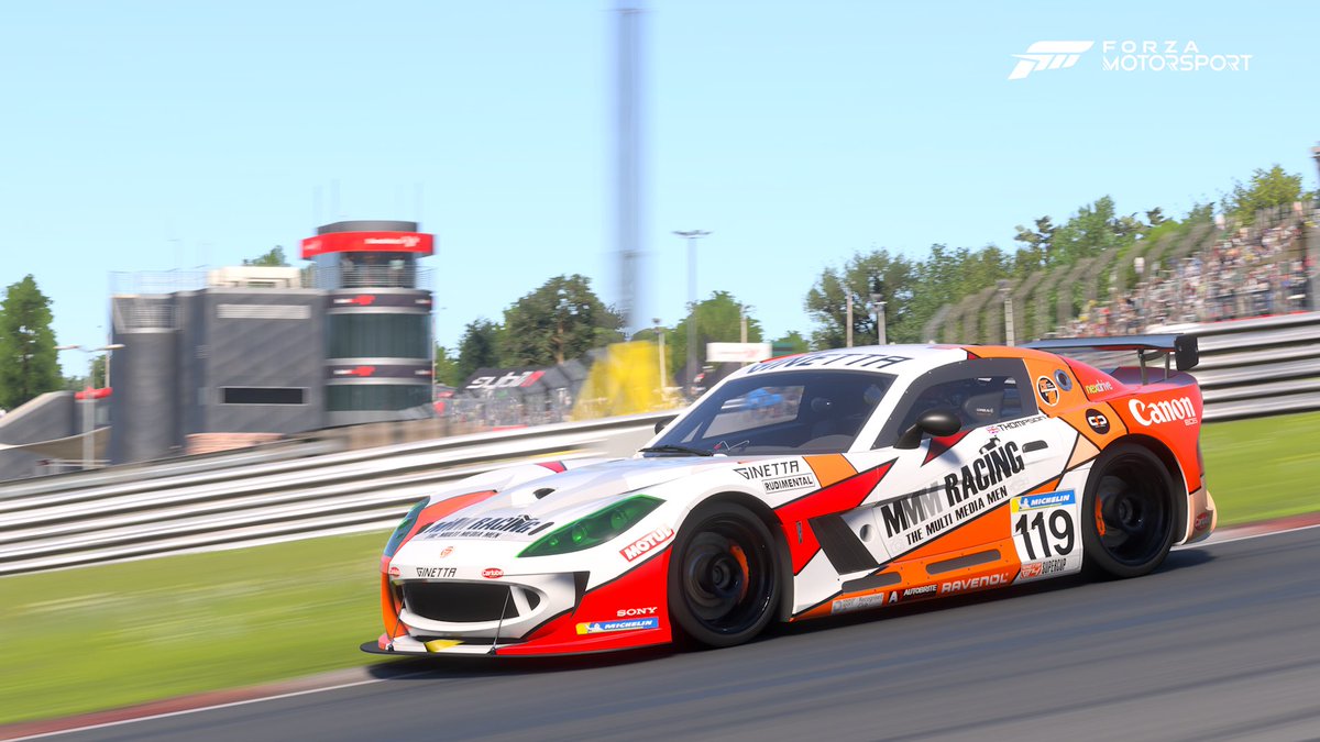 Charlie Thompson tweet media