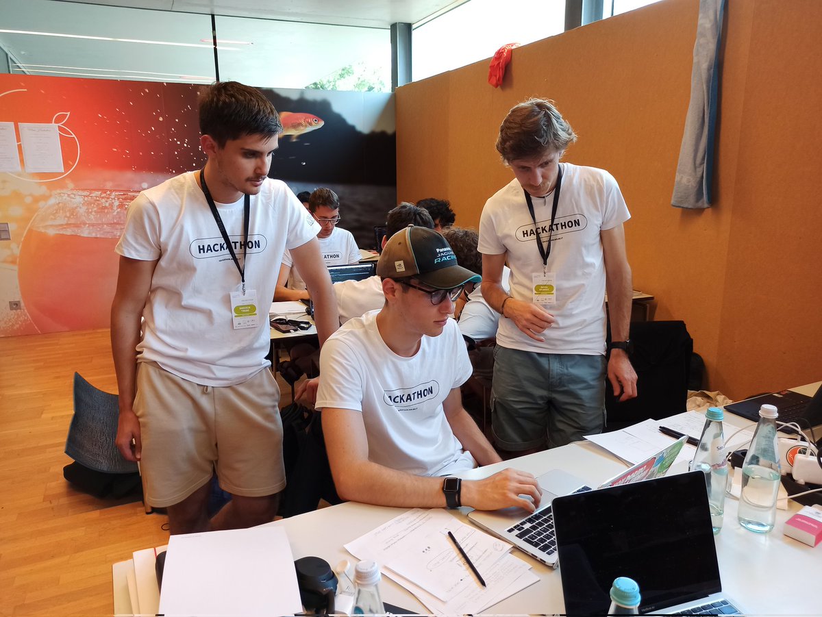 NOI Hackathon tweet media