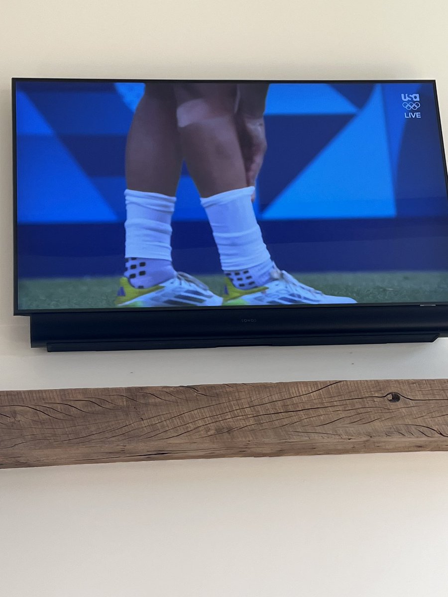 Emma ➡️ Sophia ➡️ Lindsey 🤫📝

Will the #USWNT win this game? 

Circle “yes” or “no”