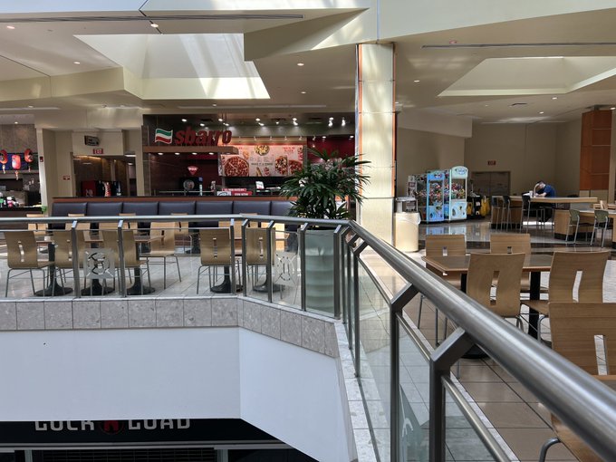 Crazy to think I&rsquo;m from Massachusetts and visiting all the old stomping grounds of @machinegunkelly -<a href="/tag/nhlbruins"class="tags"><span>#nhlbruins</span></a>