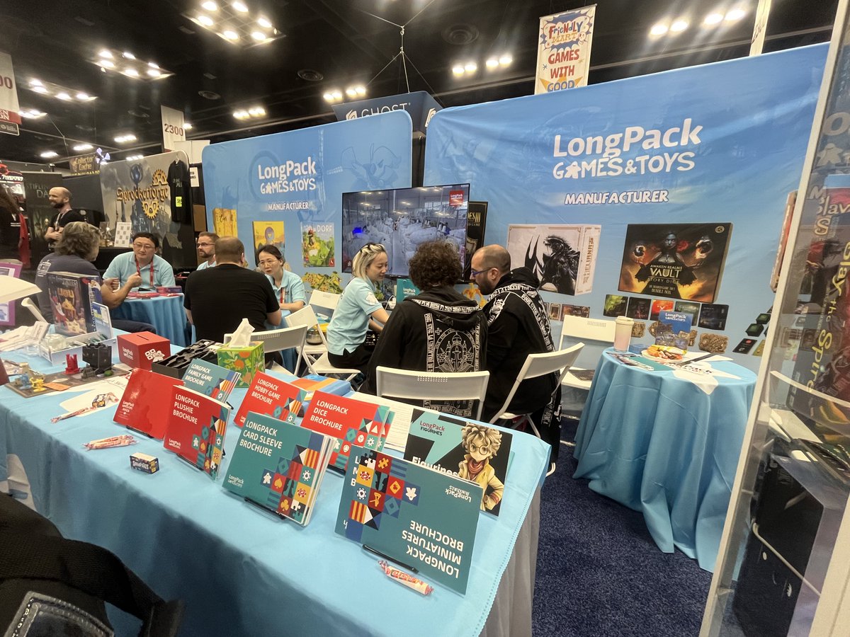 longpackgames's tweet photo. 😄Come one, come all.
😁Connect with us. 
😆Be part of the buzz. 
Booth 2568
#GenCon2024 #GenConIndy #GenConlongpack #longpack #boardgames #tabletopgames #manufacturing #Brettspiel #ボードゲーム #jeux #RPGGEEK #RPGG #TTRPG #DnD #DnD5e #5E #plushie #dice #carslevee #plushtoy https://t.co/eWM0mPpfG4