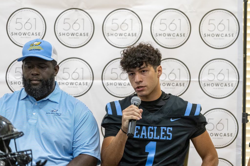 St John Paul has the mic

#561Showcase