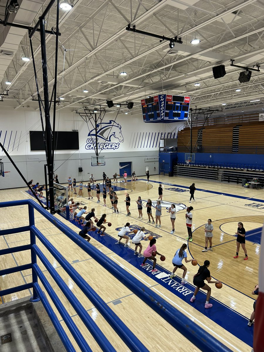 <a href="/UAH_WBB/">UAH Women's Basketball</a> elite camp today with <a href="/MariannaRigsby/">Marianna Rigsby</a>