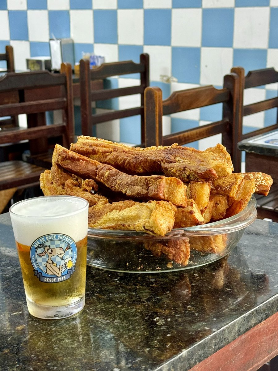 Bode_Cheiroso's tweet photo. Bom sábado a todos!🍺🥓🐐💙 https://t.co/STSTUYz2NX