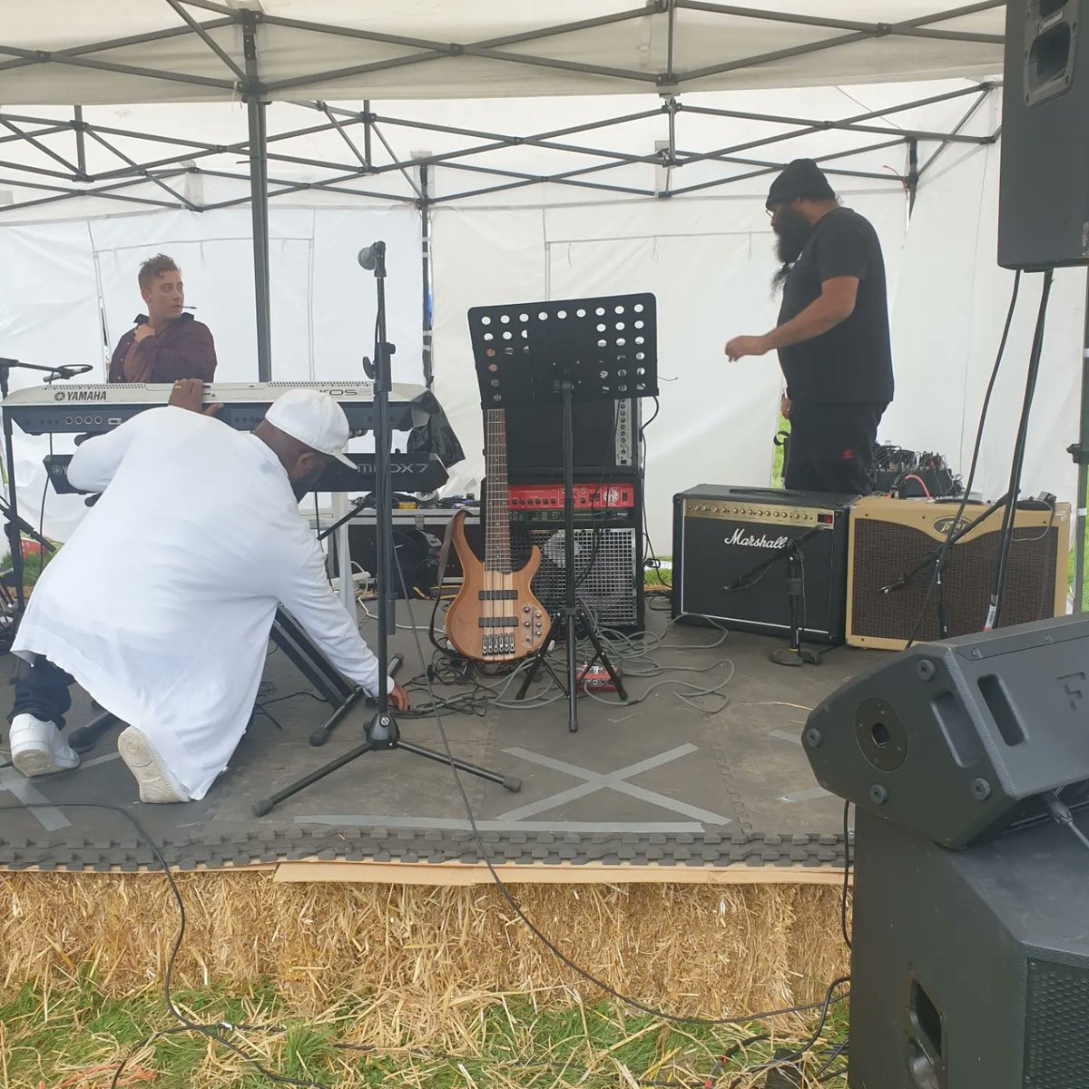 AndrewBassplaya's tweet photo. Today's office is on a farm supporting @officialshannonuk as part of her live band @matchstickfestival #bassist #lovewhatIdo #musician #liveband #lovewhatIdo https://t.co/gPDBAqRisr