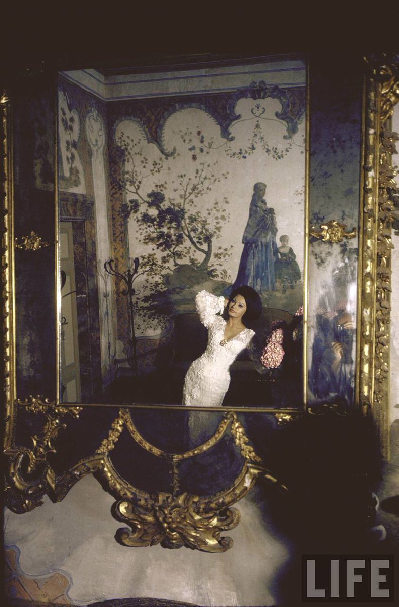 virgoessence's tweet photo. Sophia Loren’s villa in Rome, 1964 https://t.co/DIX8XX4vaT