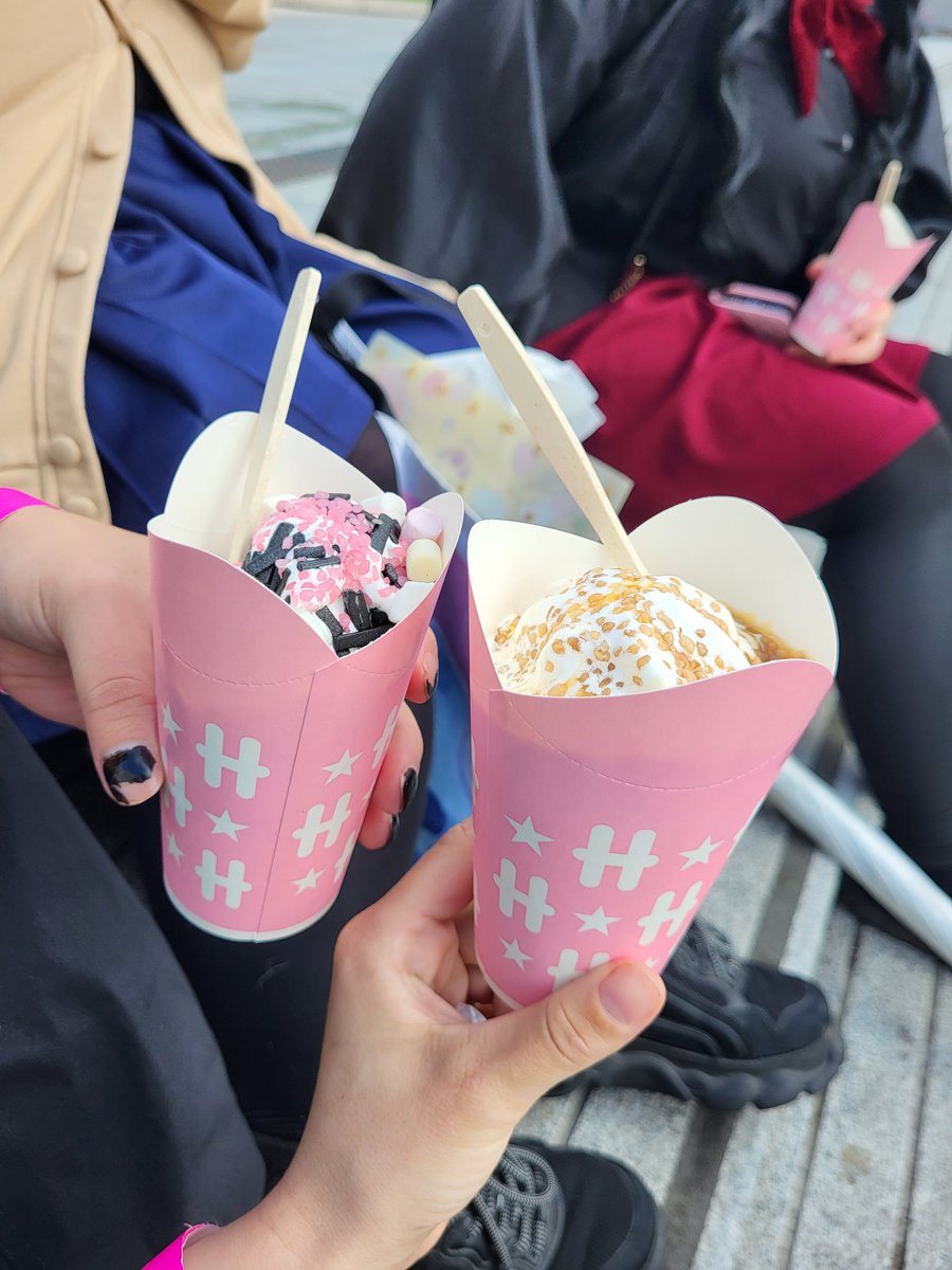 Ketään ei varmaan yllätä se että me käytiin syömässä?