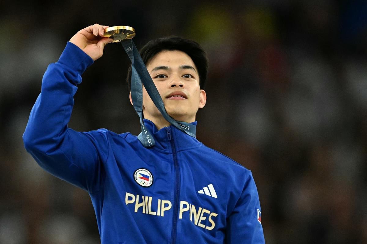 A 4-foot-11 Filipino gymnast gives the Philippines, with a 110 million people, its first gold medal in Olympics #Paris2024! Congrats Carlos Yulo!🥇🇵🇭