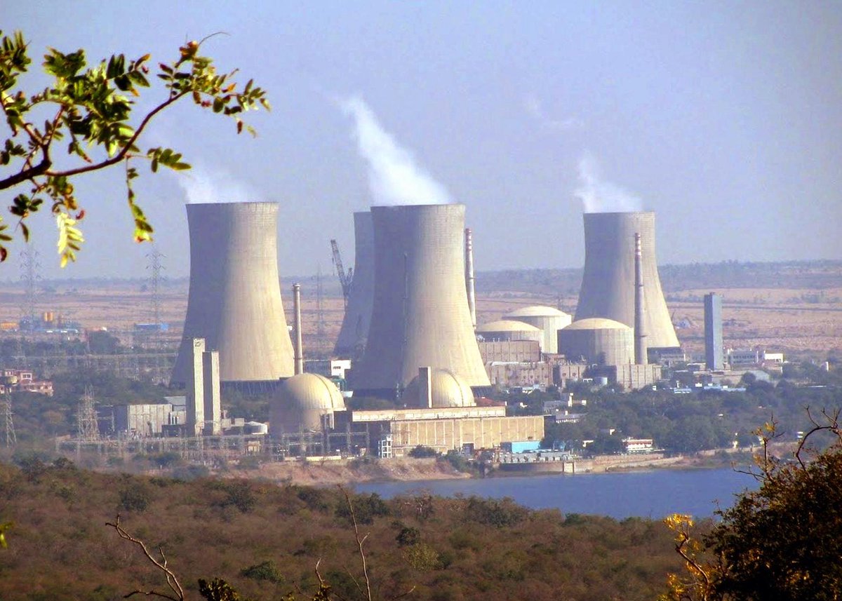 NewsIADN's tweet image. #NTPC and #NPCIL likely to invest around ₹50,000 crore ($6 Billion) for the 2,800 MW Mahi-Banswara nuclear power plant (Rajasthan) to be jointly developed by the two state-owned companies.