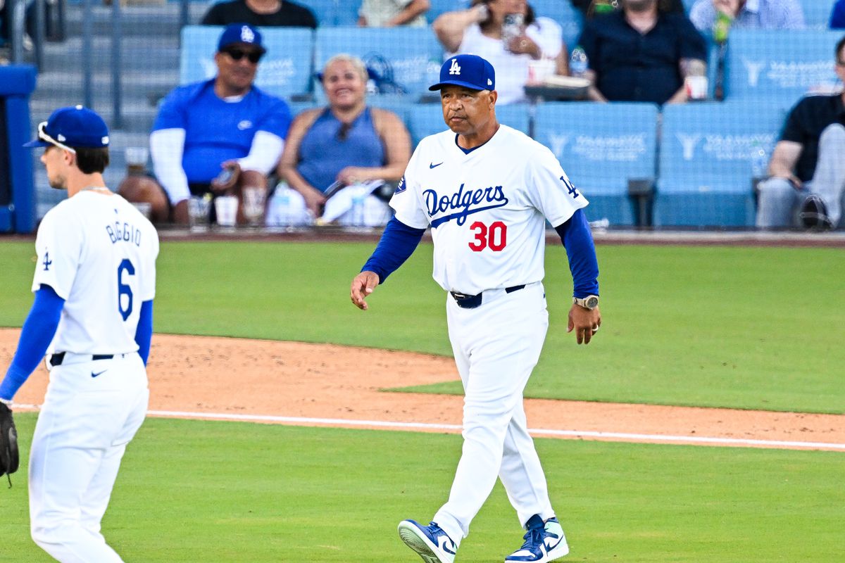 BlakeHHarris's tweet photo. The Dodgers are 30-30 over their last 60 games, tied for the 20th best record in baseball over that span

It's their most losses over a 60-game stretch since 2018 https://t.co/VGhOrxqIZM