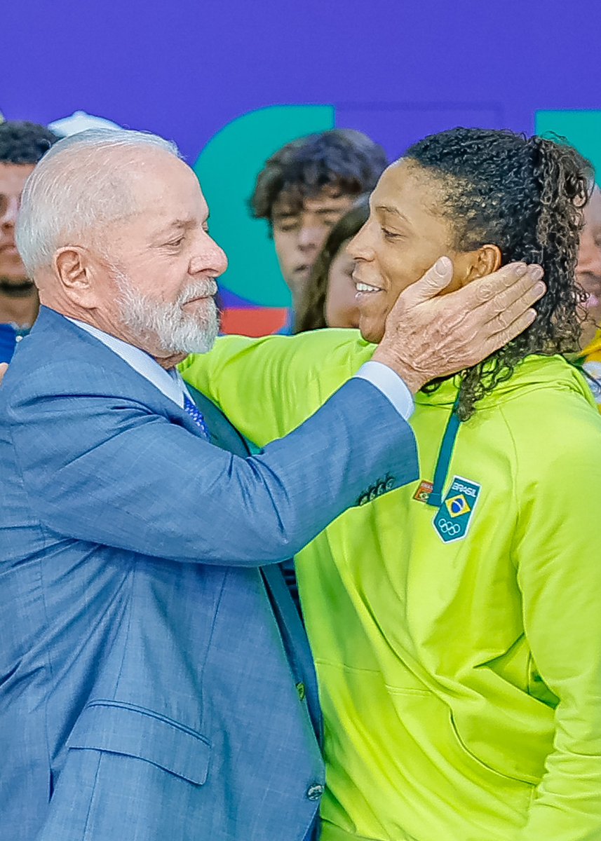 LulaOficial's tweet image. Parabéns para toda nossa equipe do Judô por mais uma medalha nas Olimpíadas, agora por equipes. Nosso Judô tem grande tradição de medalhas para o Brasil.🥉

📸 @ricardostuckert