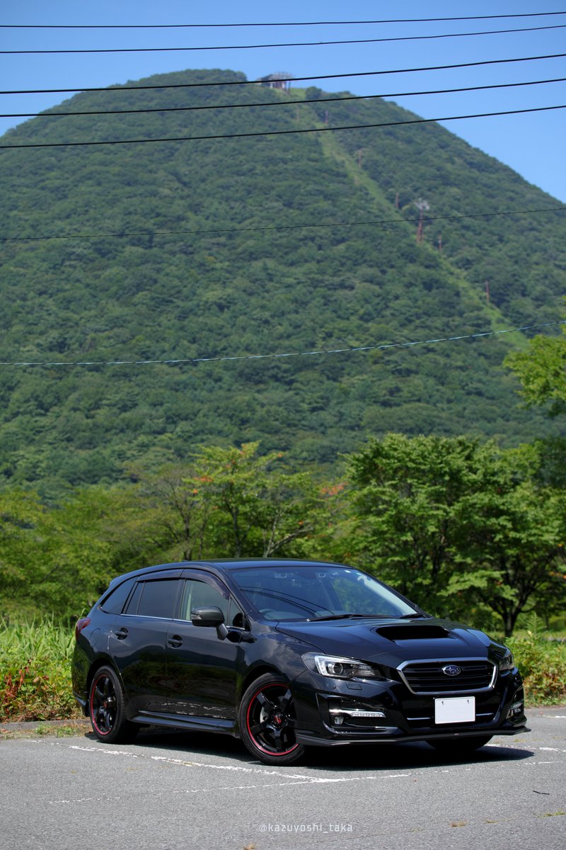 kazuyoshi_taka's tweet photo. 車弄り後恒例の渋峠ドライブ&amp;撮影
今回は、少し足を延ばして榛名山まで行ってきました
少し足元に日差しが当たると、赤のラインがそれとなく主張してきて良い
SUBARU LEVORG(VM4E 1.6GT-S) + RMP RACING R50
#SUBARU #LEVORG #RMPRACING https://t.co/SqsUpqGnjC