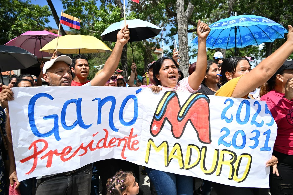 Desde UPATA hermano Presidente <a href="/NicolasMaduro/">Nicolás Maduro</a> alzamos nuestra BANDERA orgullosos de haber logrado con el General Piar la Octava Estrella y que hoy con usted la defendemos y honramos . 
Que viva la Patria !!!