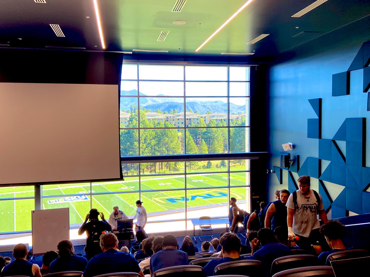 Everyone going through the grind of fall camp. One thing that makes it easier is having the best view in the country to start the day.
🏔️ ☀️ 🏈 

#AllIn