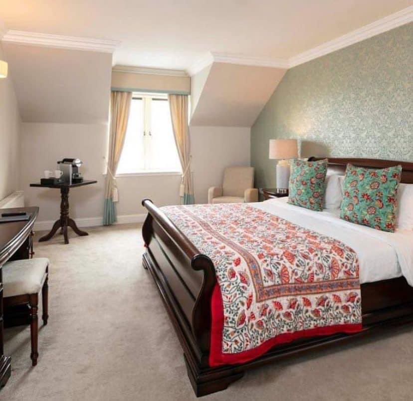 Schull Harbour Hotel & Apartments tweet media