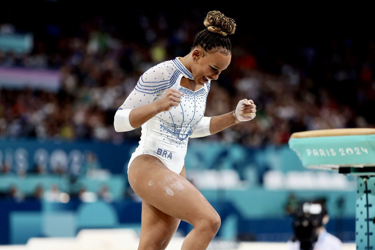 POPTime (@siteptbr) on Twitter photo Rebeca Andrade, a brasileira com mais medalhas olímpicas DA HISTÓRIA do nosso país! 🇧🇷🥈 Rebeca Andrade, a brasileira com mais medalhas olímpicas DA HISTÓRIA do nosso país! 🇧🇷🥈