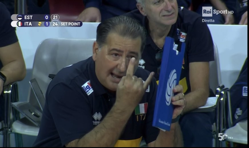 trashmaking's tweet photo. 25-15 alla Polonia aiuto

#GiochiOlimpici #ItaliaTeam https://t.co/TamhT3Zwsf