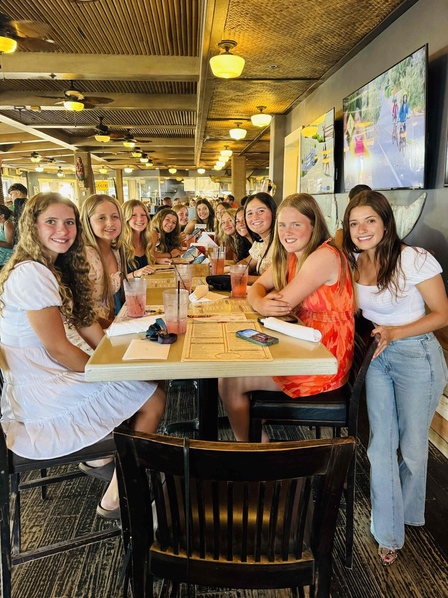 Bandits_2011's tweet photo. Unfortunately our time has come to an end @PGFnetwork 12u National Championship. These ladies have grown so much throughout the year as softball players but most importantly as people. We are so proud of them! Until next time.... @ExtraInningSB @LineDsoftball @LegacyLegendsS1 https://t.co/v2FGT9klPv
