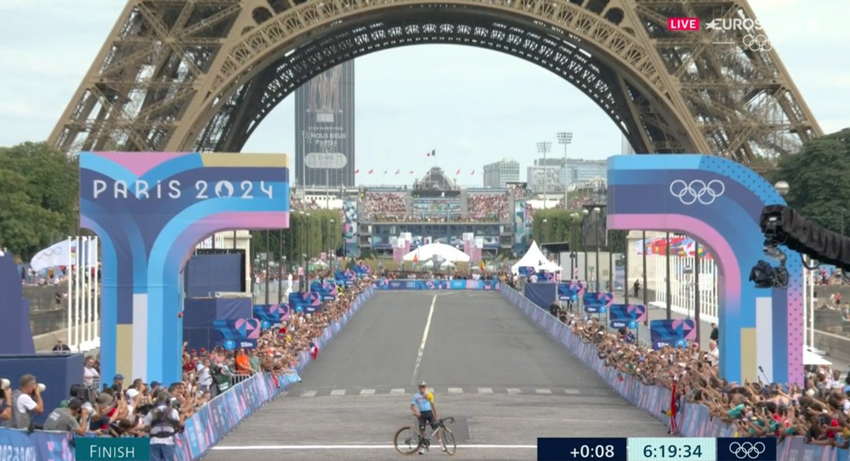 FFLose's tweet image. Quelle classe bordel quelle classe