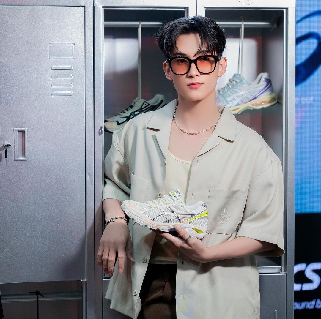 FirstLoveofc_'s tweet image. [03.08.2024]
IG Post : firstfh.headquarters

ASICS Celebration of Movement 👟

#ASICSxFirst
#First_Chalongrat #รักแรกของเฟริสท์