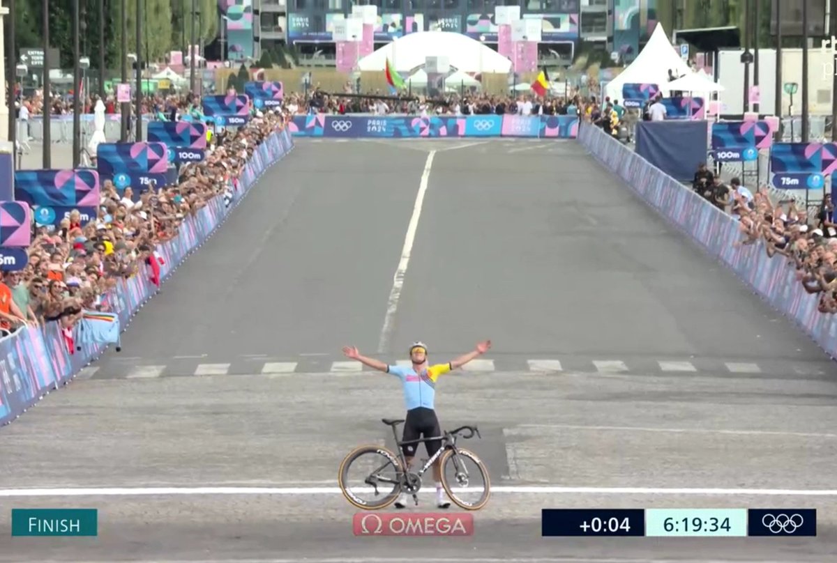 Dubbel goud! Niet te doen! #RemcoEvenepoel #Olympics <a href="/sporza/">sporza</a>