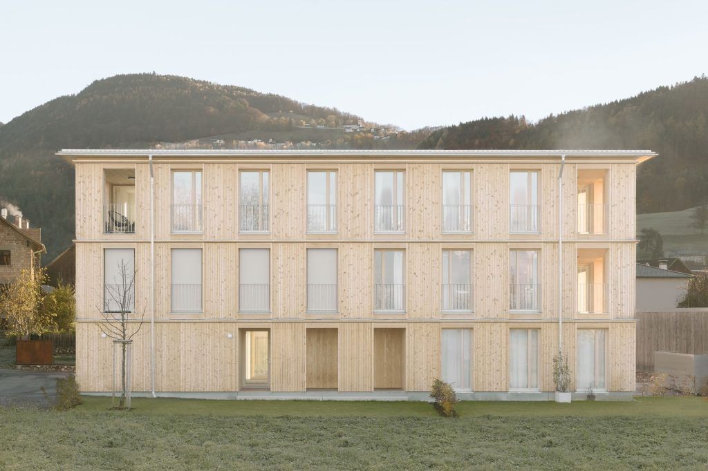 afasiaarq's tweet photo. #Innauer Matt  https://t.co/YOtq5pOsYj | posted by afasia | daily entries on contemporary art and architecture #afasiaarchzine #afasiaarq | 

2semesters 150entradas 150posts 2semestres   Brosi Eco Flats . Weiler Innauer Matt Architekten . photos: © Domin… https://t.co/tpFrKxB3Xu