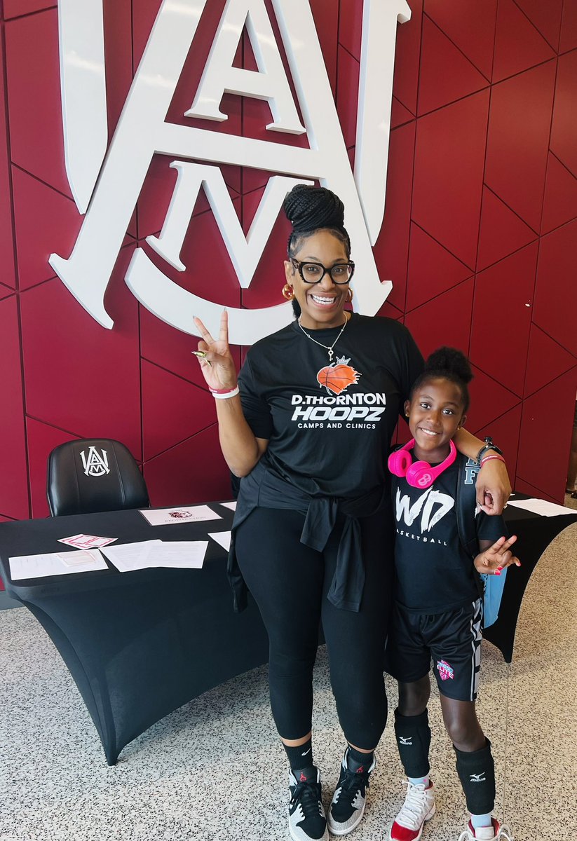 ImaniNichols34's tweet image. Top of the Morning ✨Just touched down @_AAMUAthletics with @DivaCoachAAMU for Basketball 🏀 Camp! 🗣️Legggooooo.. Time to put this work in #Classof2034 🐺🐺🐺🐺🐺. The Grind don’t stop‼️@WolvesDen_4 #bballcrazy @BballCrazy #bigenergy