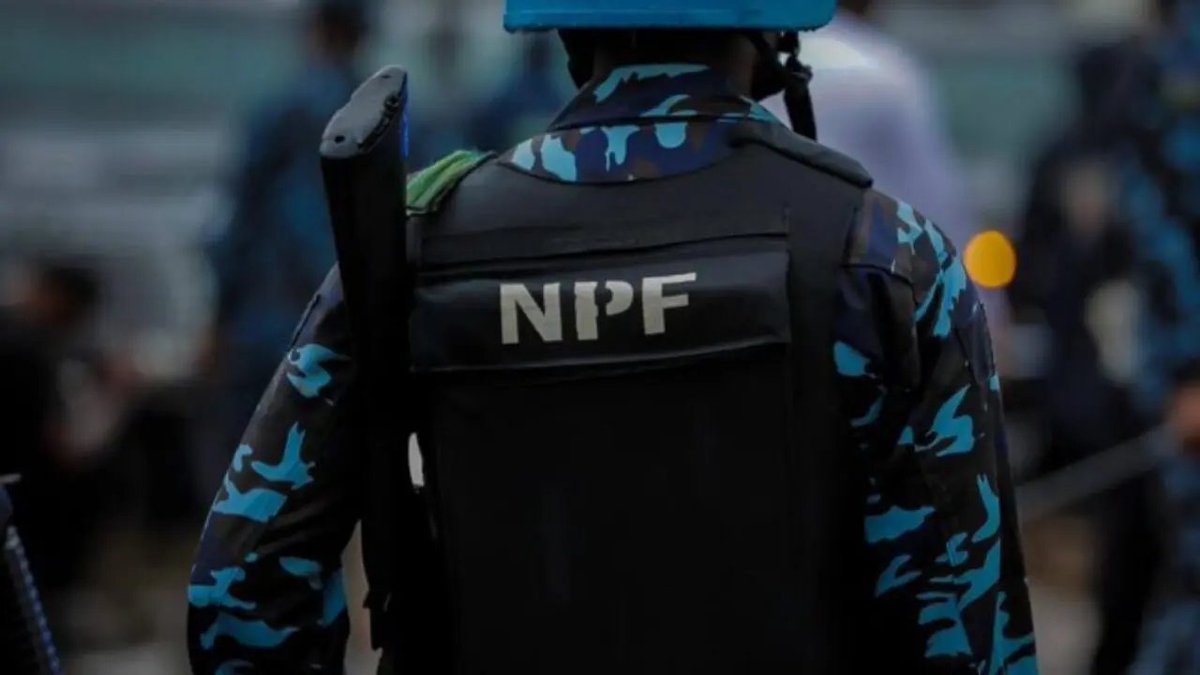 DailyPostNGR's tweet photo. BREAKING: Protest: Police shoot boy dead in FCT https://t.co/NO0LN62MD0 https://t.co/kl6mfDcPXj