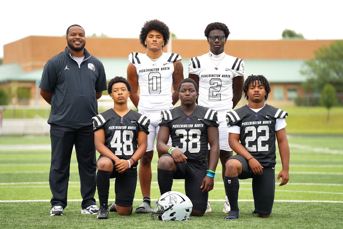 pnfootball's tweet image. QBs, RBs, WRs, OL  #FastFightFinish