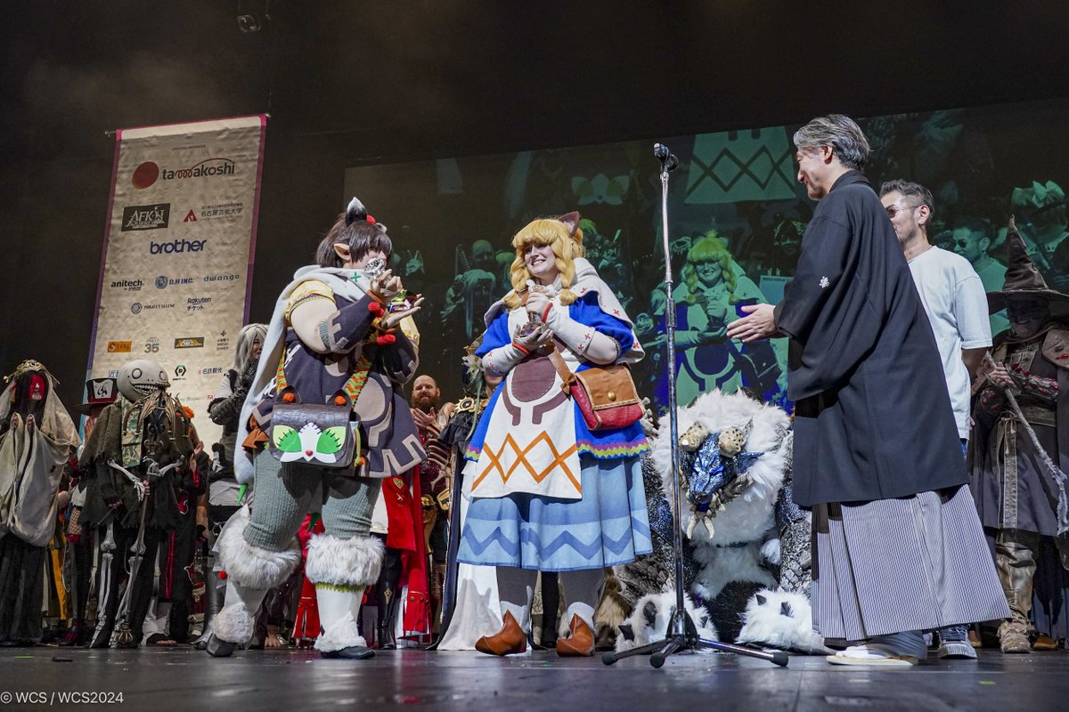 cosplay_summit's tweet photo. [ ワールドコスプレチャンピオンシップ2024 ]

🏆第3️⃣位🏆

TEAM Germany🇩🇪

作品名：モンスターハンターダブルクロス
 👤Tedy
👤Avena

Congratulations !!
おめでとうございます🥳🍾

#コスサミ #コスサミ2024
#チャンピオンシップ
#worldcosplaysummit #wcs2024 #worldcosplaychampionship
#コスサミ #コスサミ2024 #コスサミ実況