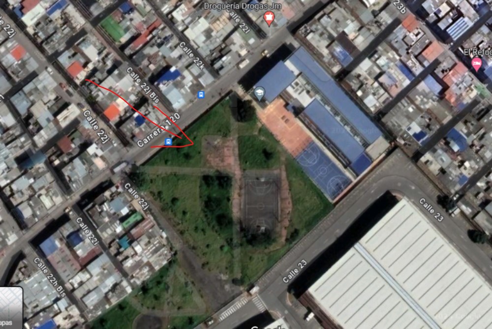 sergio951201's tweet photo. @idubogota @IDRD @CarlosFGalan en el barrio el refugio en Fontibón hay un parque  en la carrera 120 con calle 22 j que está entre paredes y no ha sido entregado a la comunidad, es hora de recuperar esos espacios para nuestros ciudadanos. https://t.co/2QaqRqv1gU