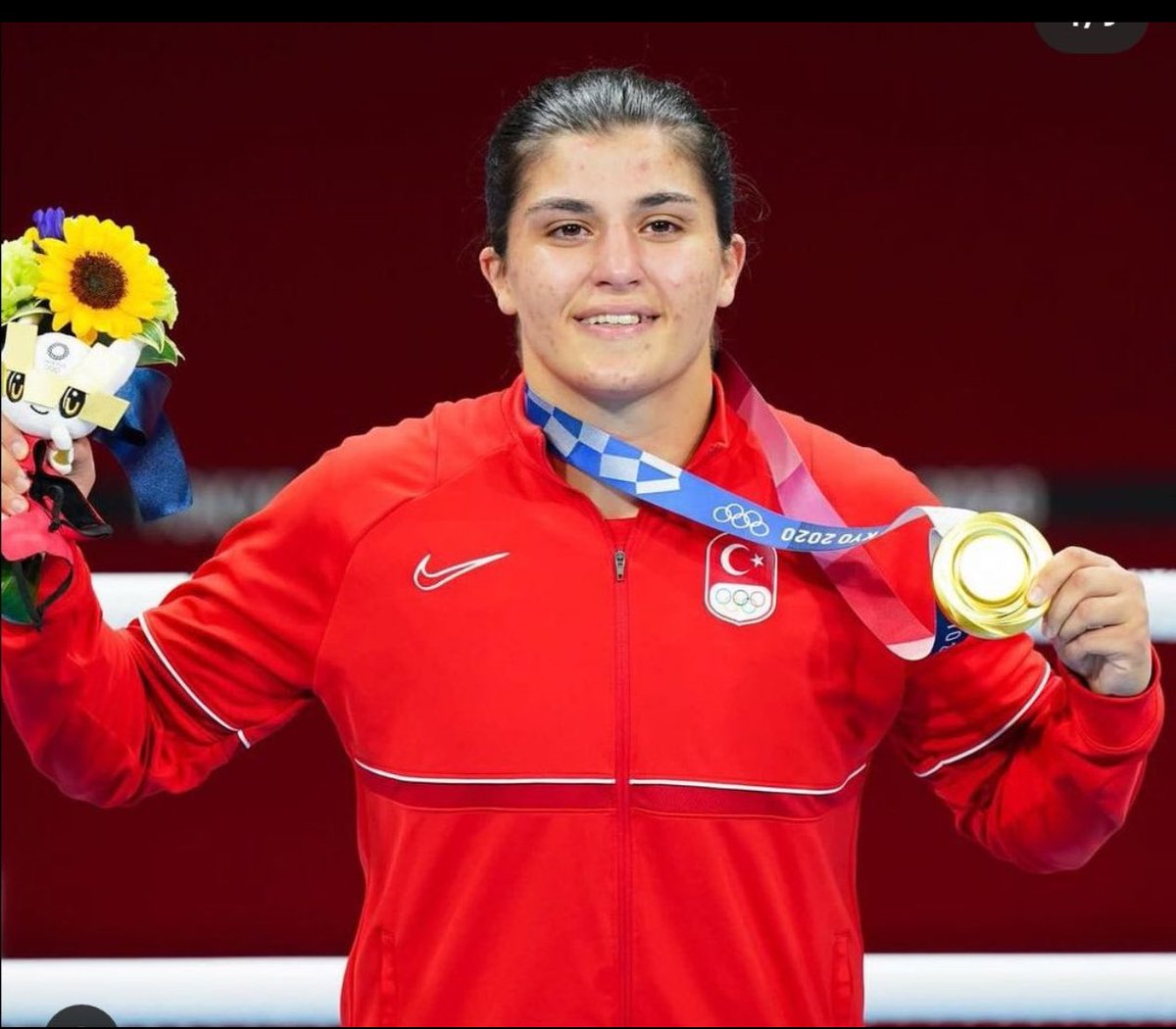 Sentetik_DJ's tweet photo. 1996 dan beri düzenlenen olimpiyatların hiç birinde böyle rezillik görülmedi biyolojik olarak erkek olan kuvvet gelişiminin temel hormonu testesteron miktarını fazlasıyla bulunduran bir sporcuyu kendini kadın hissediyor diye kadın müsabakalarında oynatamazsınız😡 BusenazSürmeneli https://t.co/4sITQ0CYET