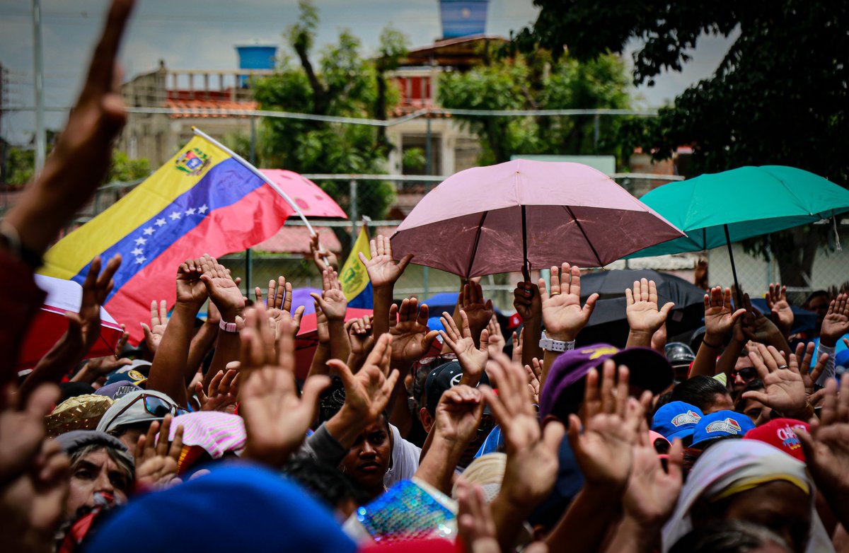 Joana Sánchez (@johanitakenpo) on Twitter photo #3Ago Salimos a caminar por la paz, la vida y para defender el triunfo de nuestro presidente reelecto <a href="/NicolasMaduro/">Nicolás Maduro</a>. En #Mariño somos un Pueblo que ama y defiende su Patria y su bandera de ocho estrellas #PaísDeOchoEstrellas #3Ago Salimos a caminar por la paz, la vida y para defender el triunfo de nuestro presidente reelecto <a href="/NicolasMaduro/">Nicolás Maduro</a>. En #Mariño somos un Pueblo que ama y defiende su Patria y su bandera de ocho estrellas #PaísDeOchoEstrellas