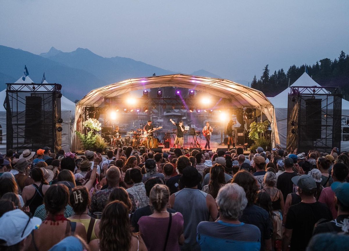 antidopingmx's tweet image. ✨ HOY HOY HOY nos vemos en Kaslo Jazz Etc. Festival, esperamos en el Holland Stage 7PM!! 🎶🇨🇦 
#antidopingreggae #roadtoziontour