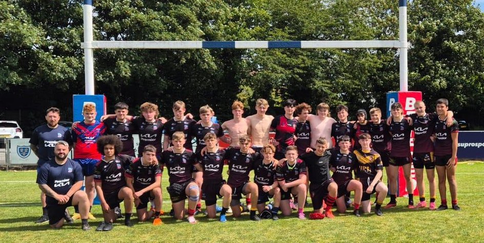 HornetsSpF's tweet image. Well Done to our 30-player squad today, representing 5 community clubs across the North West!

Everyone is welcome at Rochdale Hornets, sign up by contacting Craig.Fisher@hornetsrugbyleague.com