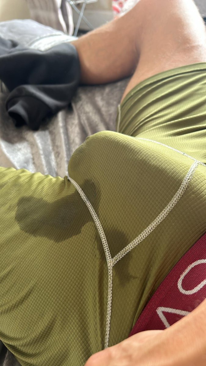 BobbyBennudx's tweet image. Wow I was so horny on my gym visit today. Too many hot men in there, had me dripping like a tap…