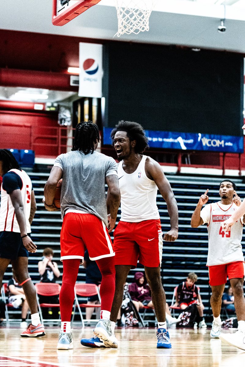 Radford Men's Basketball tweet media