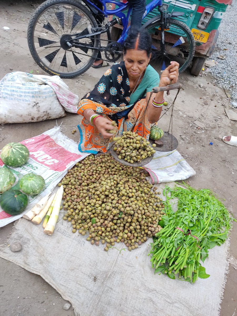 SomnathVermaa's tweet image. आज हक और हकूक की लड़ाई है। हम अपना हक लेकर रहेंगे। हम गांव और ग्रामीणों के विकास के लिए काम करते हैं। जहां कुछ नहीं होता है वहां ग्रामीण बैंक होता है। #JusticeforUBGBians