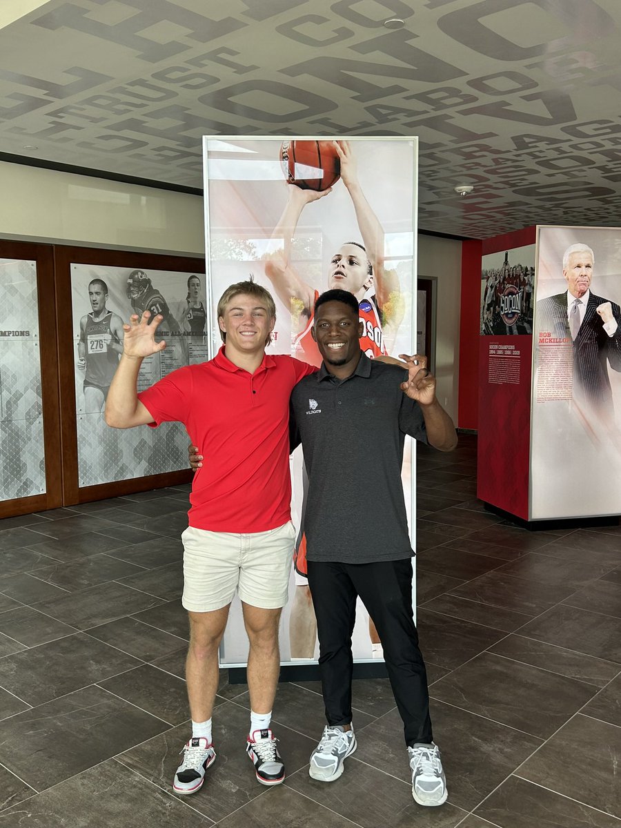 Fantastic day trip to Davidson college! Thanks to <a href="/Coach_NCJ/">Nate Carr Jr.</a> for having me!