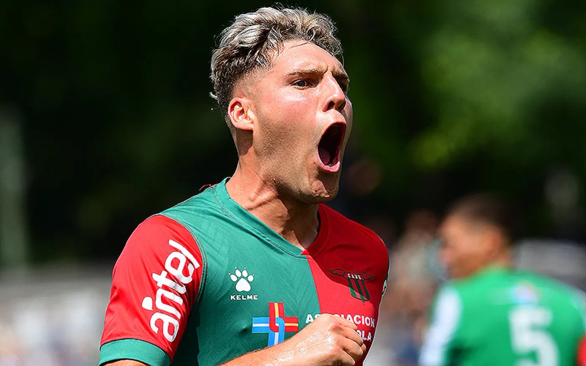 manuelicabe's tweet photo. #EDLP
Estaba al caer… era el apuntado… el elegido… por eso ayer DOMÍNGUEZ dijo que en teoría falta UNO… el FLUMINENSE redobló la apuesta por GÓMEZ… #LeTrueno… EL PINCHA no hace locuras y mal no le va… se viene un AGOSTO movido… MANCU/VASCO… todo puede pasar!
#Oxigenar https://t.co/RzE7wB48lS