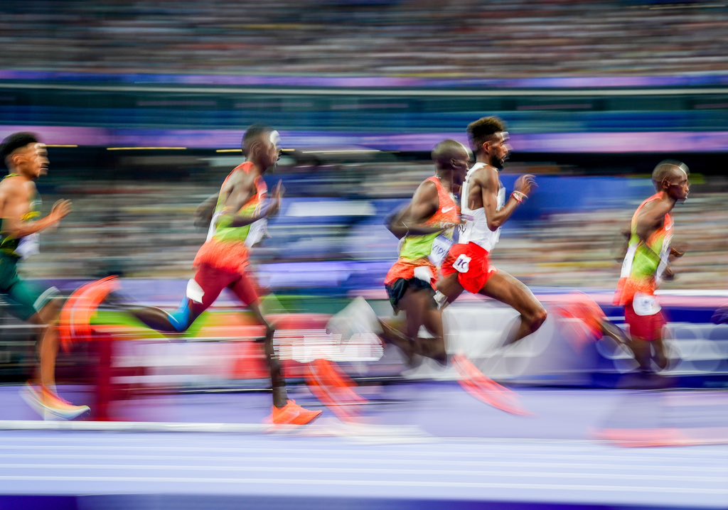 Canada's Moh Ahmed during the men's 10,000m final on day seven of the Olympic Games Paris 2024 at Stade de France on Friday. 📸 for @teamcanada #paris2024