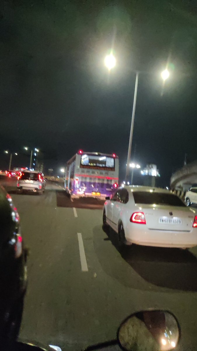 ani_rangan's tweet photo. At last..  new low floor bus to be launched in Chennai..Saw this new MTC Bus for Chennai at Kathipara Flyover.. Looking Awesome @MtcChennai @tnstcbus @PTTVOnlineNews @ThanthiTV @arasubus @UpdatesChennai 
Hope @MtcChennai introduces more Electric and double decker buses in Chennai https://t.co/ASjGytd4EW