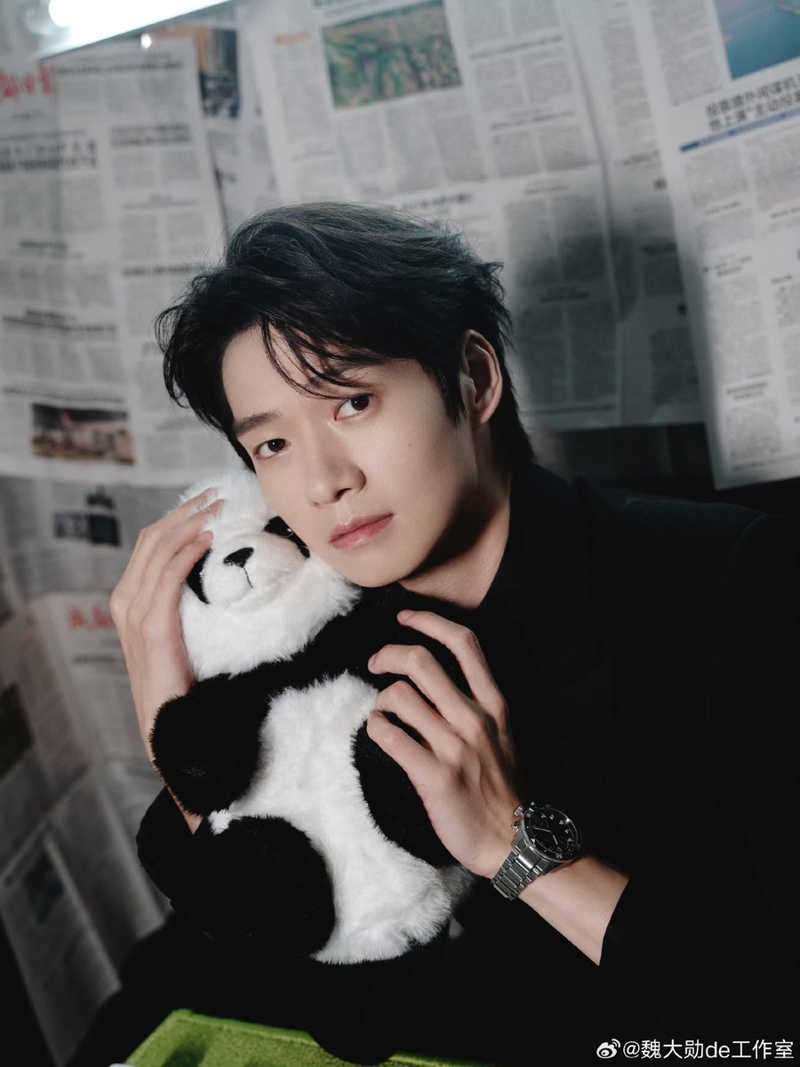 dramapotatoe's tweet photo. #WeiDaxun for the 37th Hundred Flowers Awards commendation ceremony

More - https://t.co/GK62GKot8F
https://t.co/fnPbUfQcTY https://t.co/NAAwvsPb8G