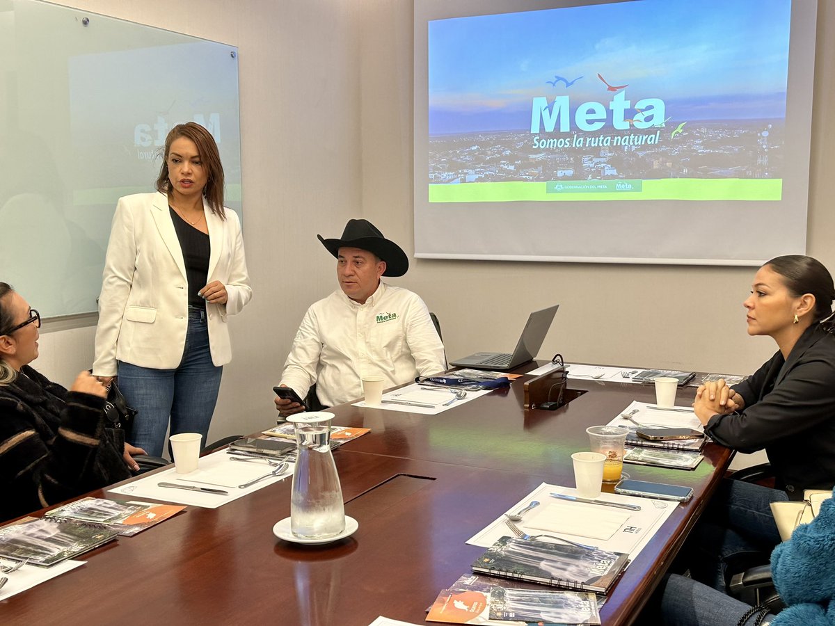 Hoy, en el último día de feria COLOMBIA son las REGIONES, estamos presentando la increíble oferta turística del Meta. Los esperamos a las 2:00 p.m. y 7:00 p.m. para el show llanero en el Parque de la 93 #SomosLaRutaNatural

¡Descubre la belleza y riqueza de nuestro destino!
