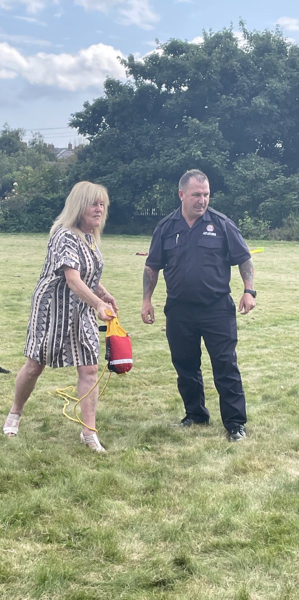 The team carried on drowning prevention education yesterday at the Crawcrook Village Family Fun Day. Donna &amp; Brett supported Tommy &amp; the <a href="/Tyne_Wear_FRS/">Tyne and Wear Fire and Rescue Service</a>  who had been invited to the event to deliver vital water safety education. 

<a href="/RLSSUK/">Royal Life Saving Society UK - RLSS UK</a>