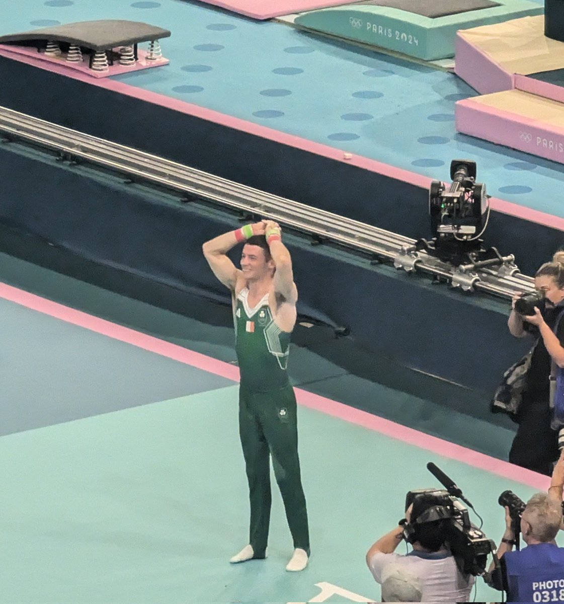 The Cranberries blaring out in the Bercy Arena as Rhys McClenaghan is confirmed as the Olympic champion🏅