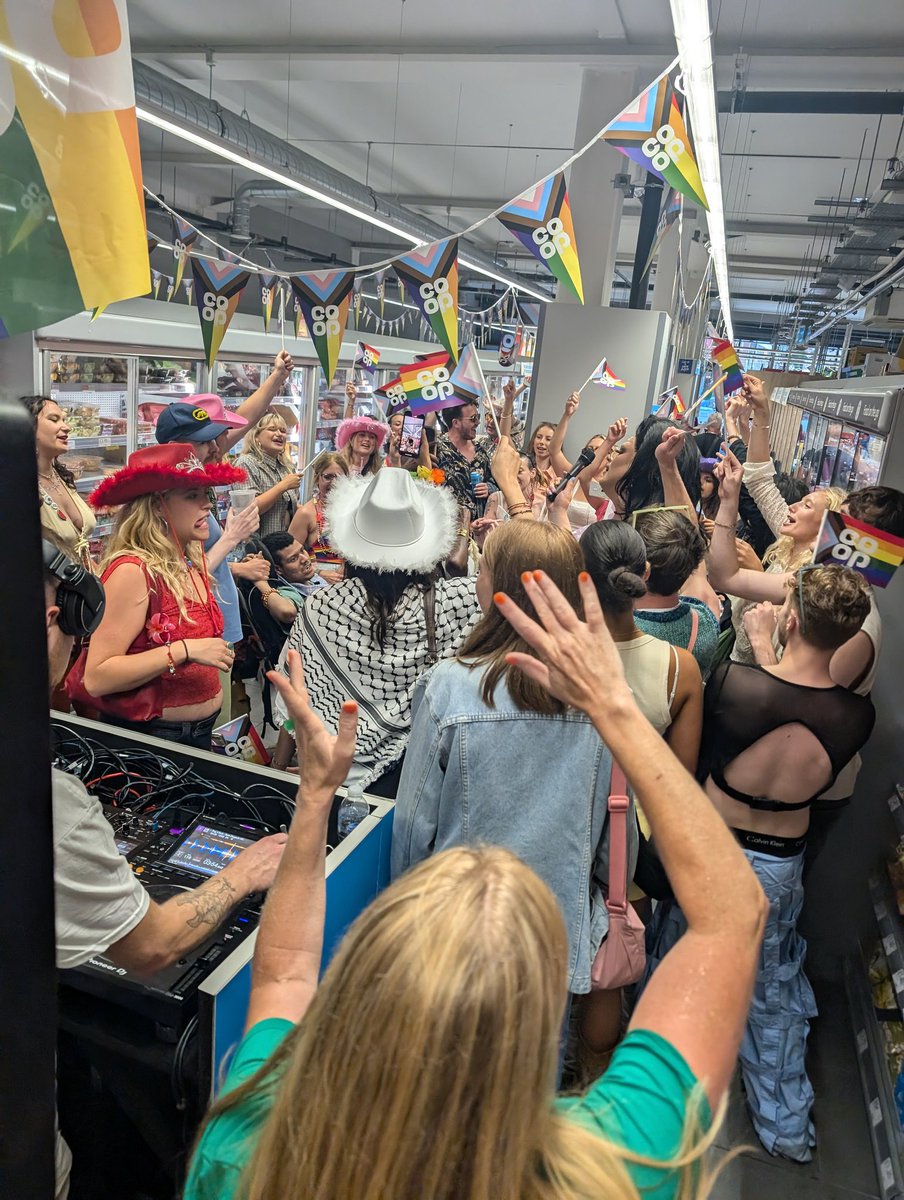 Emma Parry tweet media