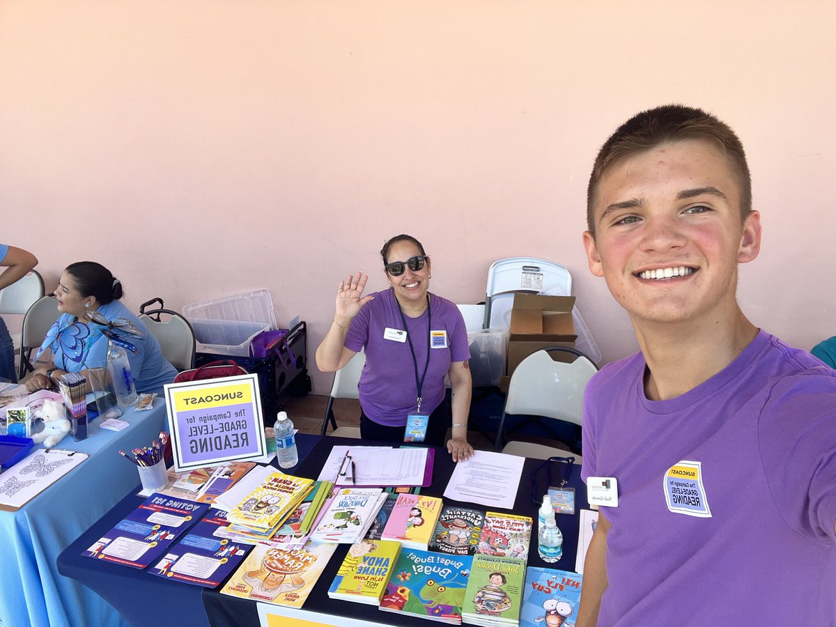 What an amazing Back to School Bash with MCR Health! <a href="/SuncoastCGLR/">Suncoast GL Reading</a>, <a href="/readingby3rd/">Campaign for Grade-Level Reading</a>, @JoinVroom <a href="/LeerPara3ro/">Leer Para 3ro.</a>
