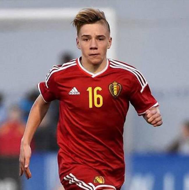 El doble campeón olímpico de ciclismo (crono y ruta), cuando jugaba en la selección de Bélgica sub 16…una de las razones por las q no siguió fue porq sus técnicos alegaron que era lento…